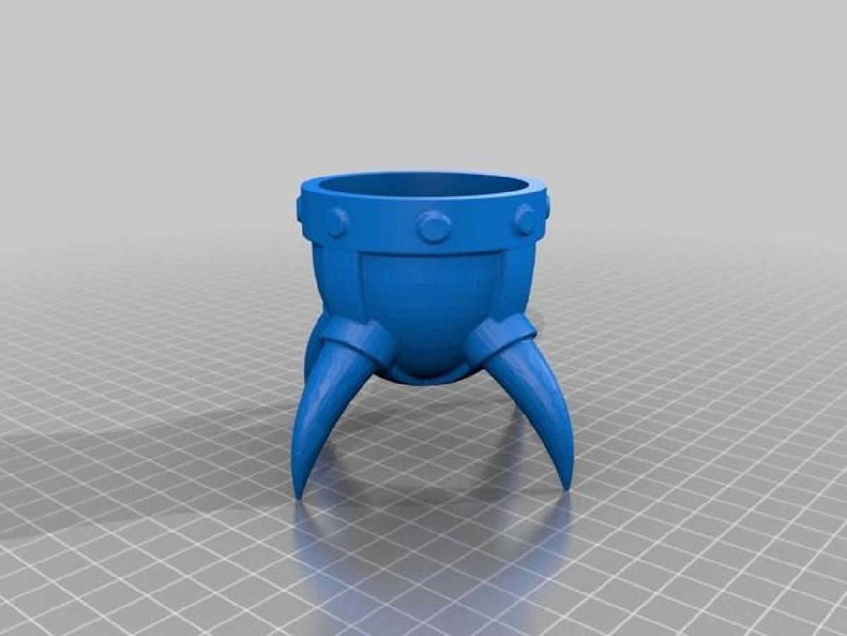 vaso de planta em forma de capacete viking