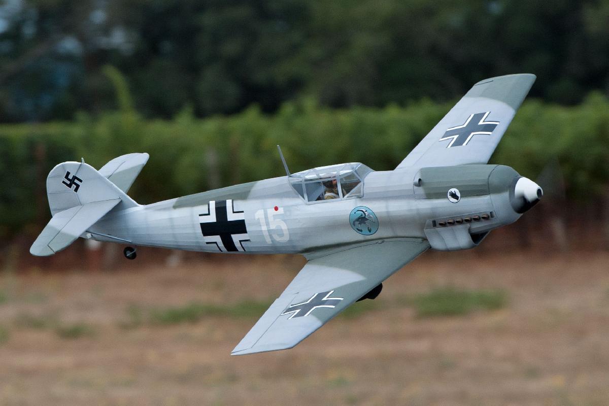 Pecas Detalhadas de Engenharia Infield Bf 109 Dora