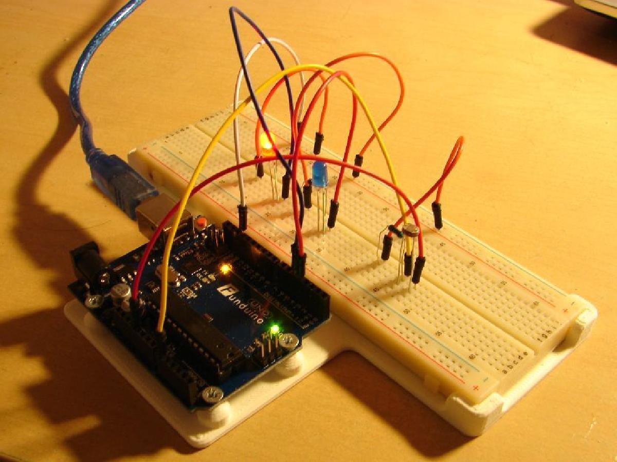 Suporte para Kit de Inicio Funduino UNO