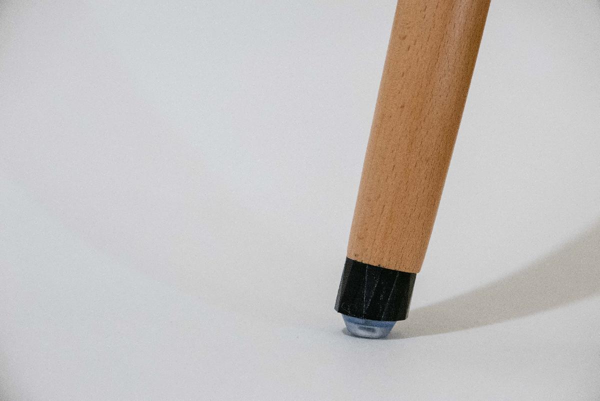 Extensor de Pe para Banqueta   Estilo Eames