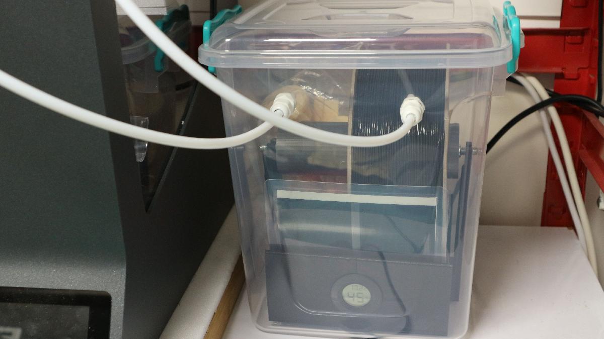 Caixa seca com filamento aquecido V1 para materiais de impressao 3D
