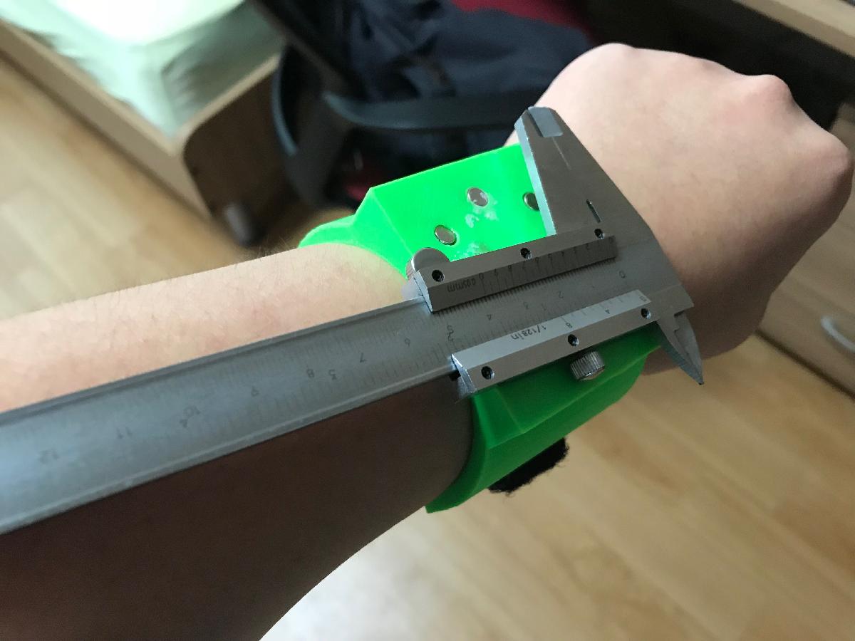 Bracelete magnetico para ferramentas de metal