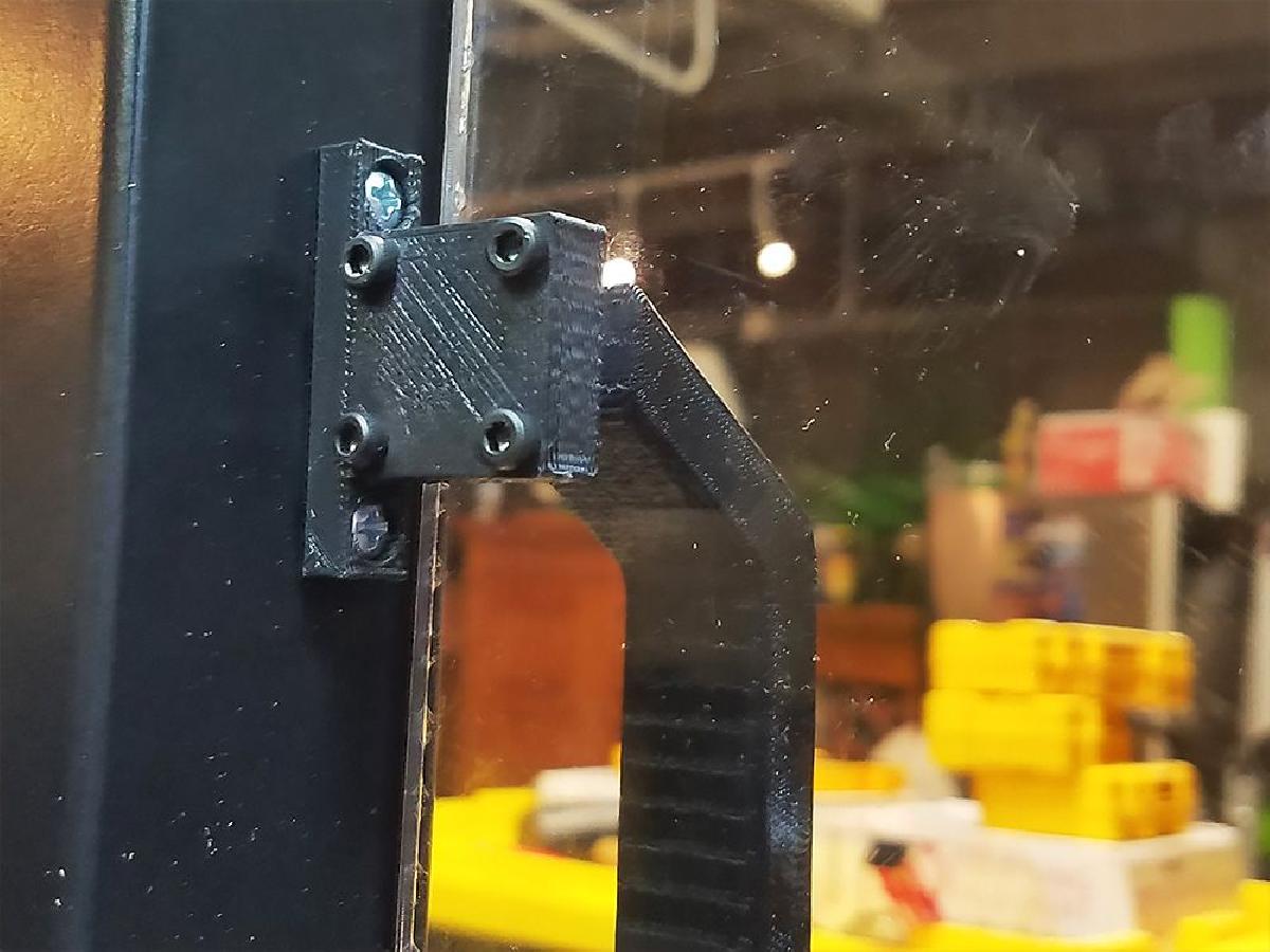 Suporte magnetico para portas e compartimentos