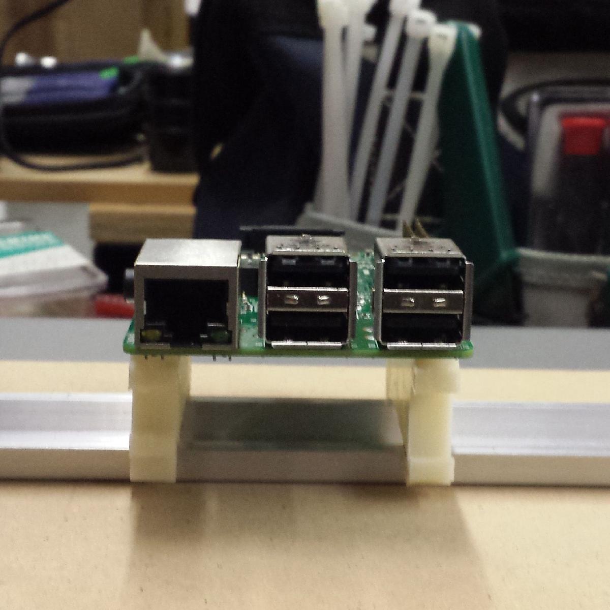 Suporte para trilho DIN Raspberry Pi B+ / Raspberry Pi 2