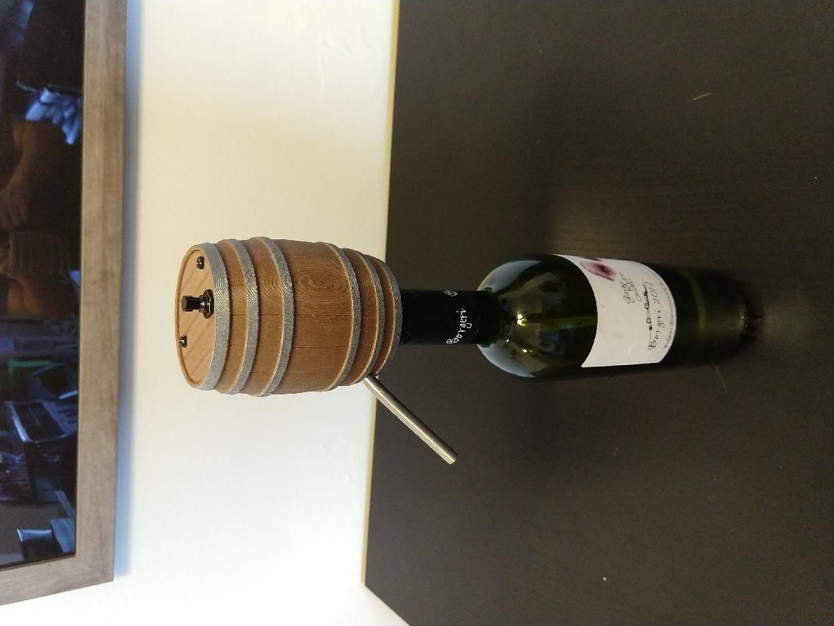 Dispensador de vinho em barril