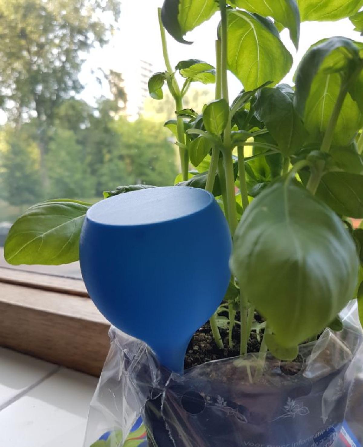 Bulbo de rega suave para vaso