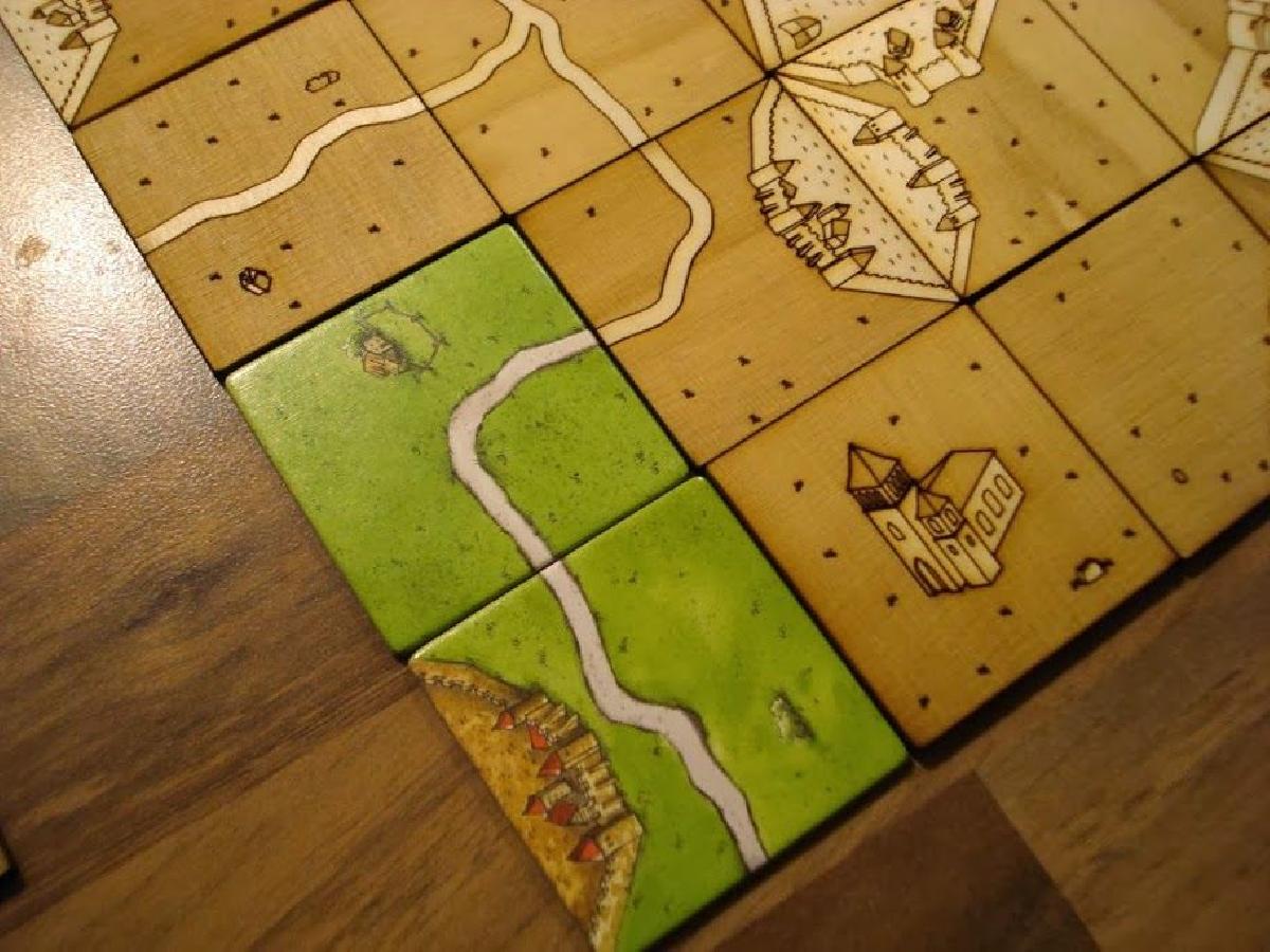 Conjunto de pecas de Carcassonne