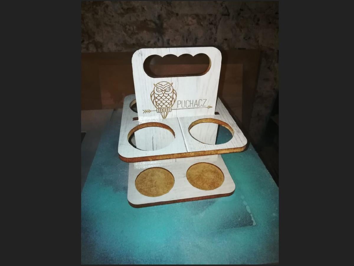 Porta garrafas de cerveja para 4 ou 6 unidades CNC ou impressao 3D