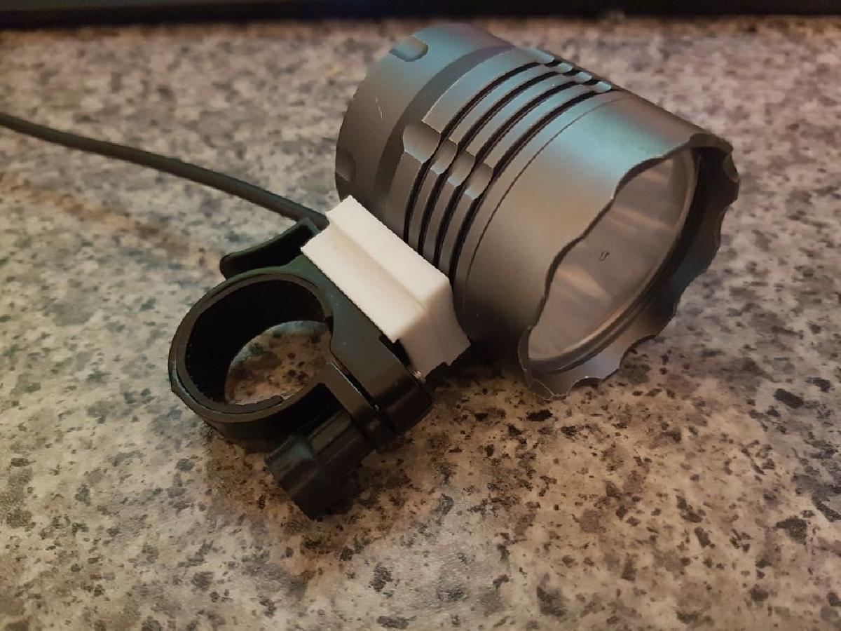 Clipe de Luz de Bicicleta para Luz LED Cree de 5000 Lumens