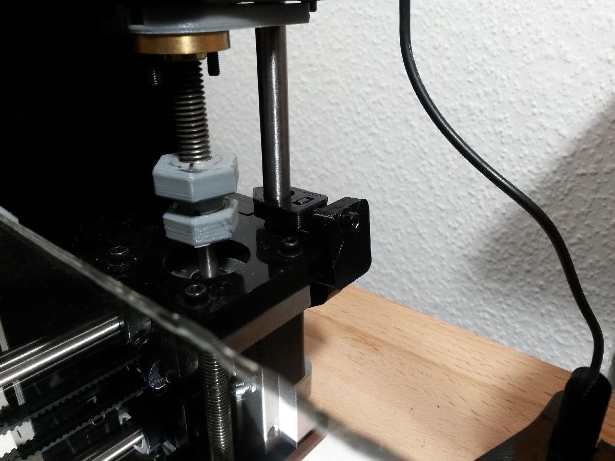Bracadeira estabilizadora de haste lisa Z para acrilico Geeetech (8mm) Prusa i3 X