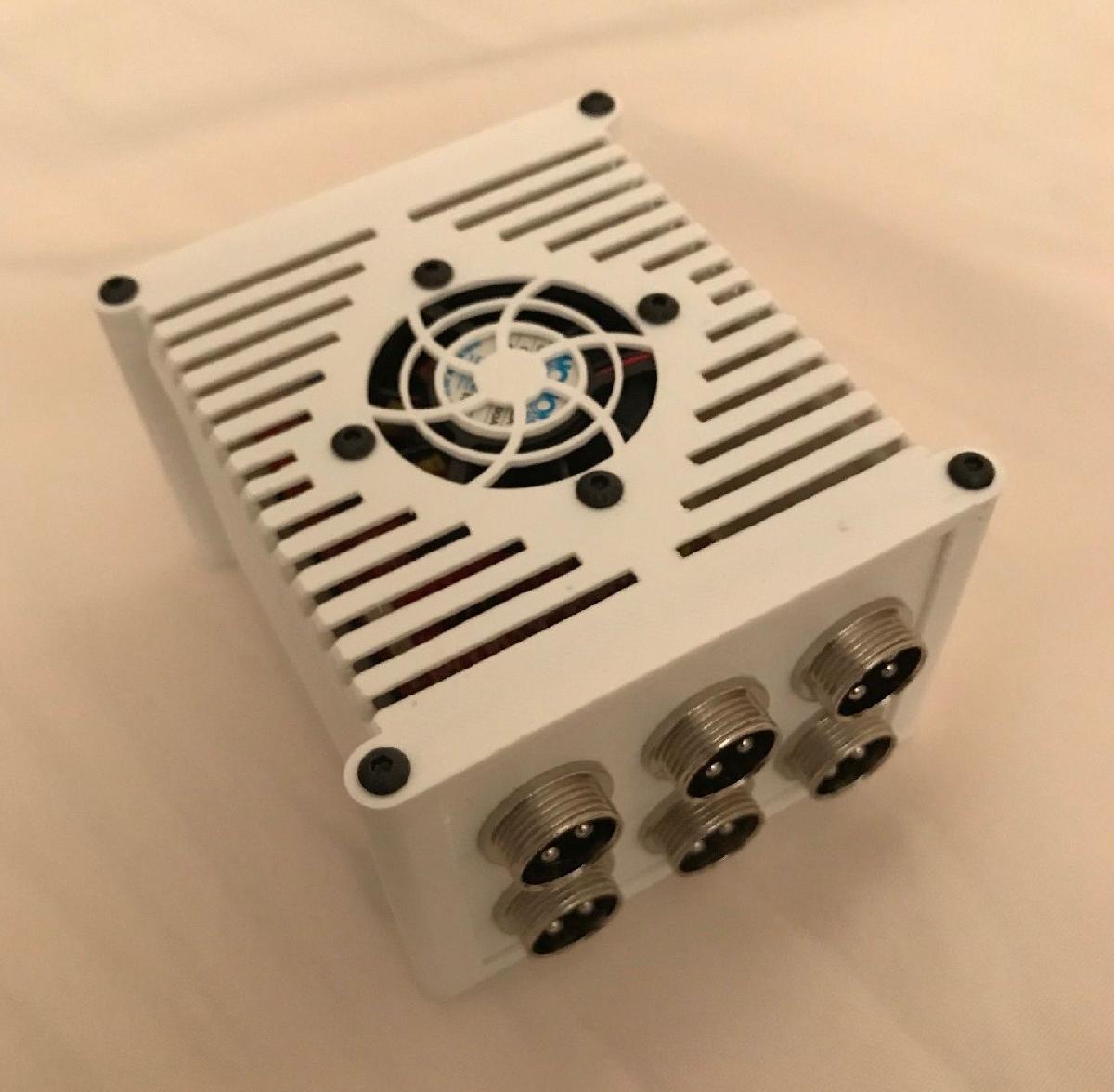 Gabinete para Arduino Uno + CNC Shield com ventilador interno