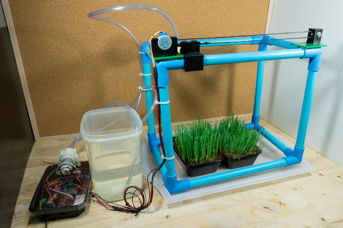 Pecas do sistema de rega automatica da planta da IoT