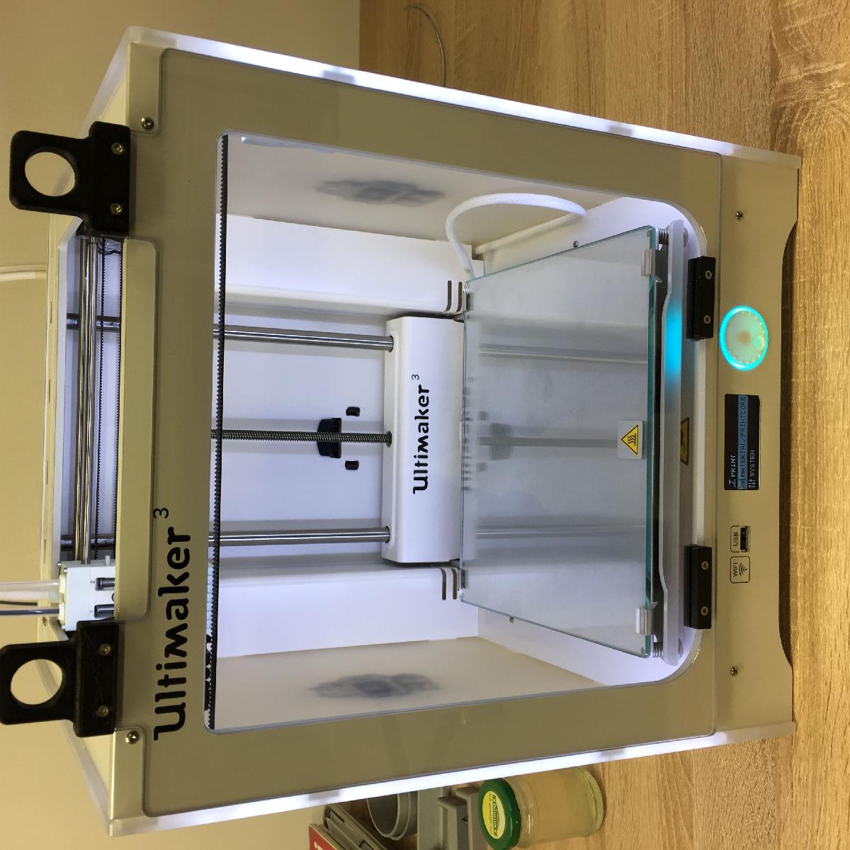 Porta Frontal Ultimaker 3 (Sem Danos a Impressora)