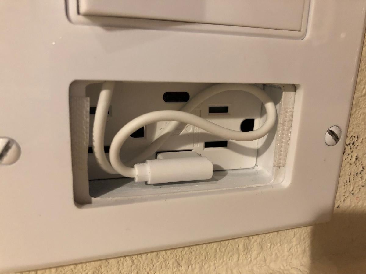 Adaptador de Recesso para Montagem na Parede do iPad