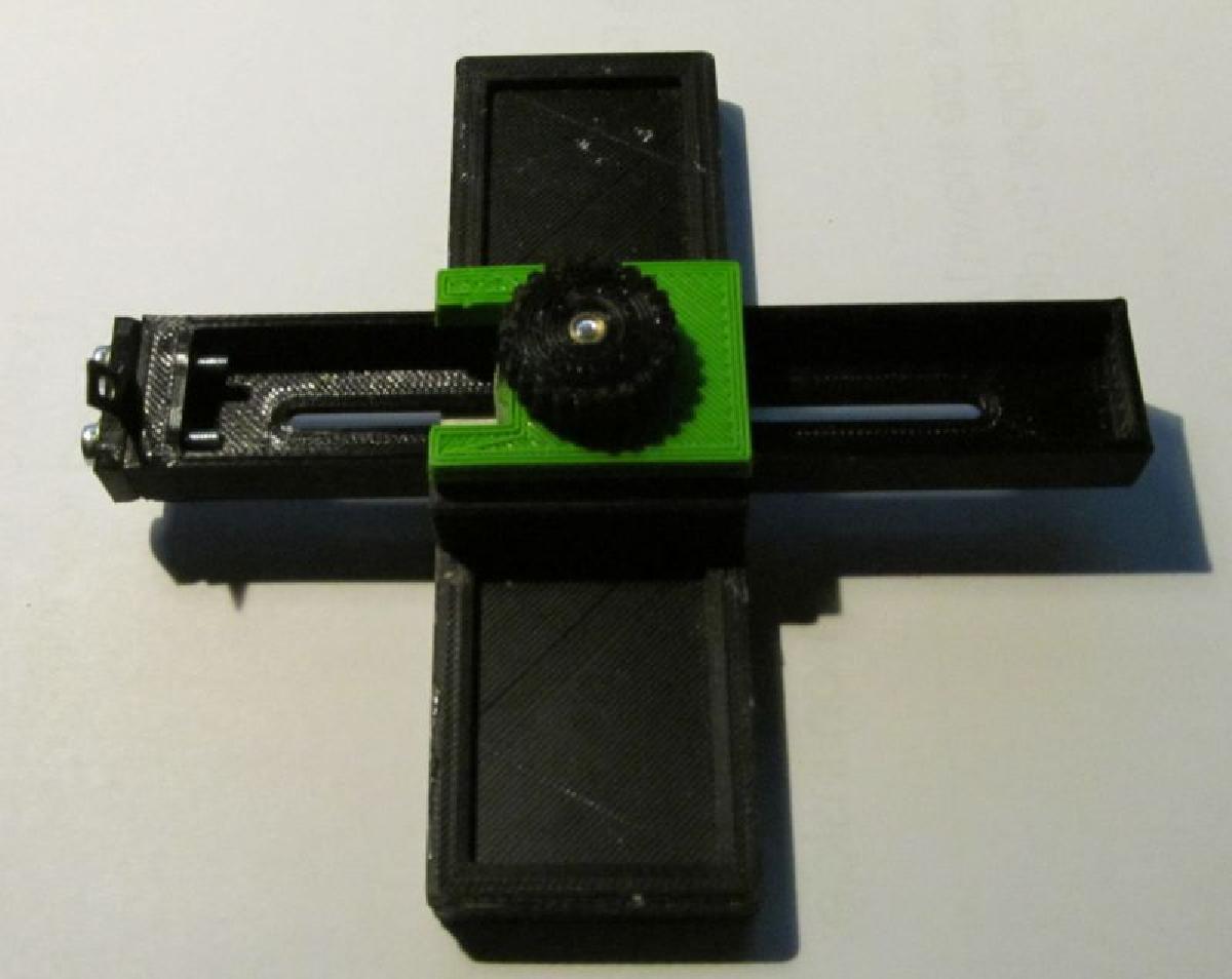 Cortador de tiras de balsa