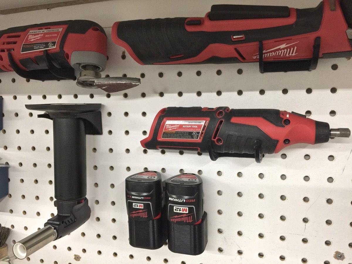 Suportes de Ferramentas PegBoard Milwaukee M12
