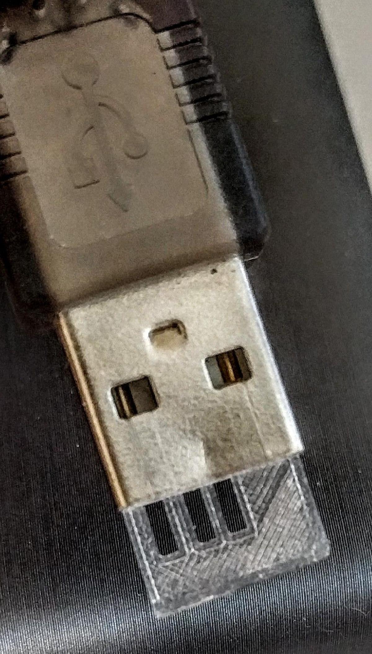 isolador de pinos do plugue macho USB A (bloqueador de retroalimentacao)