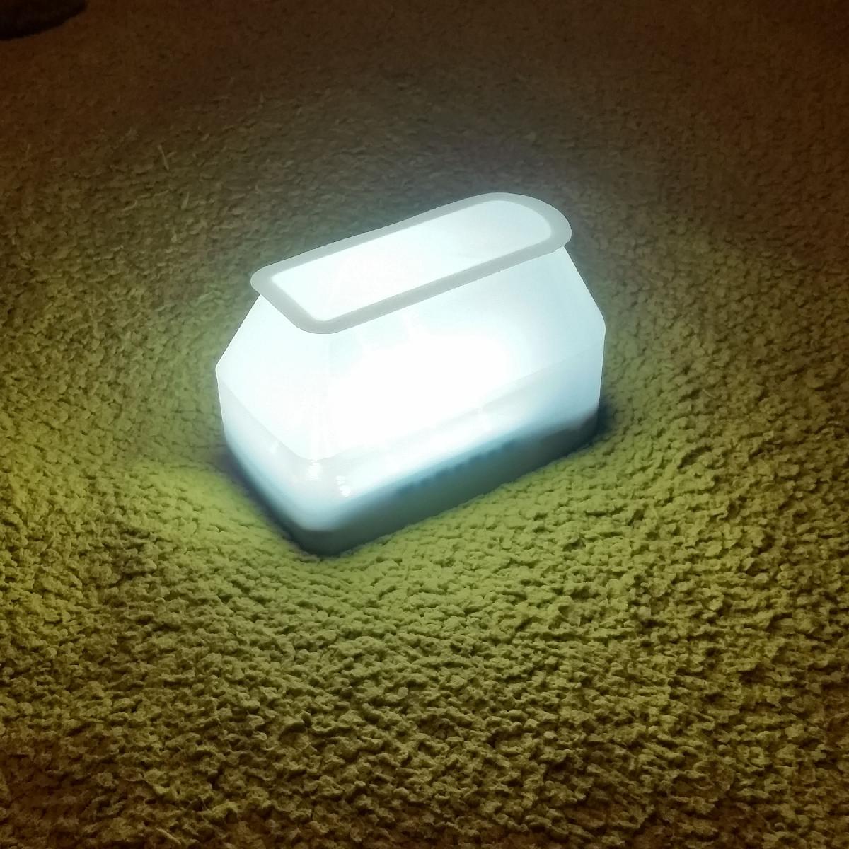 Difusor de luz para camping