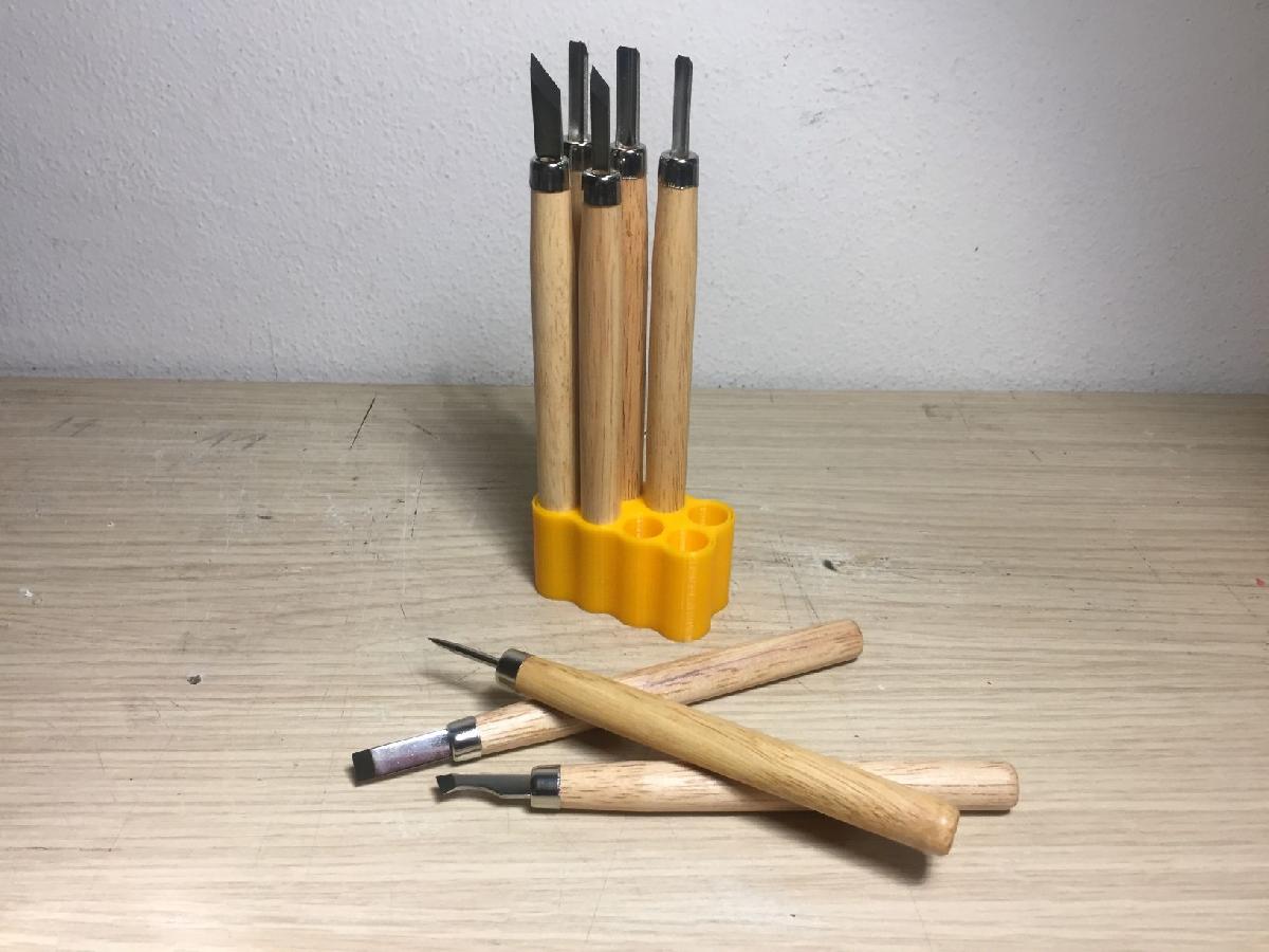 Suporte para ferramentas de entalhe