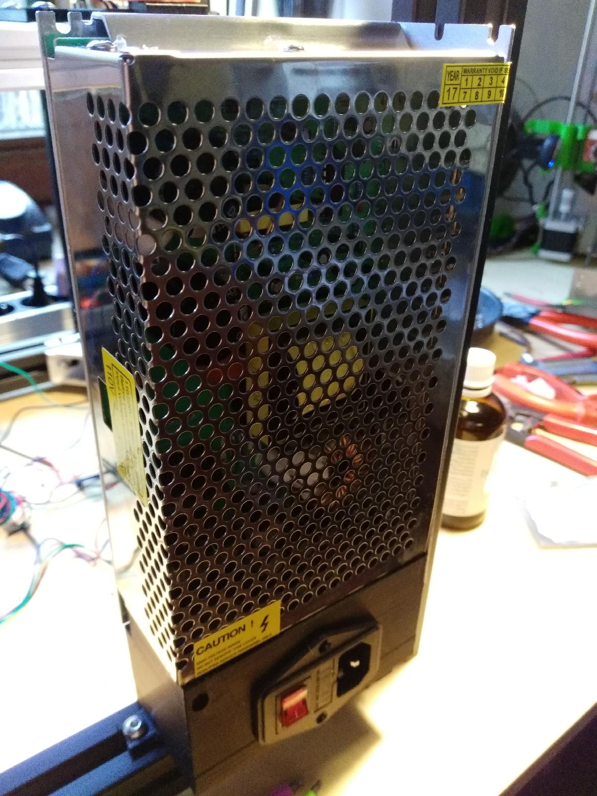 capa e suporte para PSU S 250 12 (12V/20A) para porca de slot em T 3030