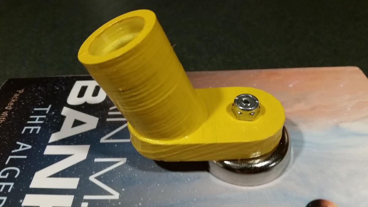 Anexo magnetico para cabo de vassoura