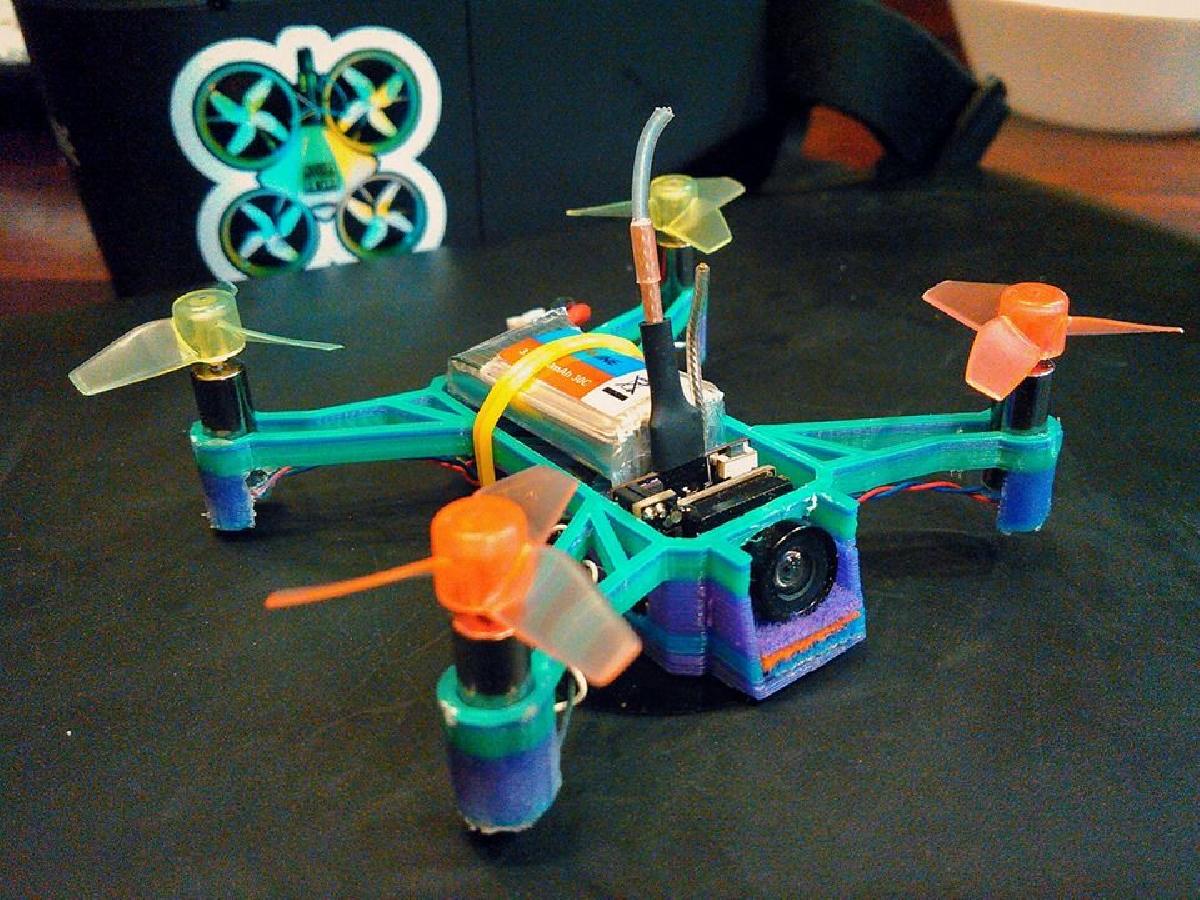 Micro Drone Leve Motores Escovados de 6mm