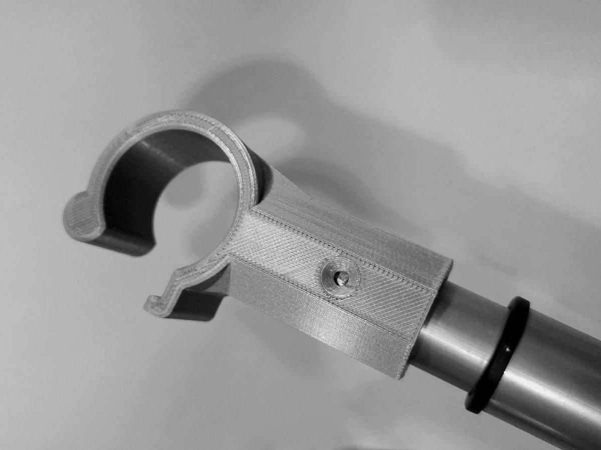Adaptador de abertura de janela telescopica (persiana)