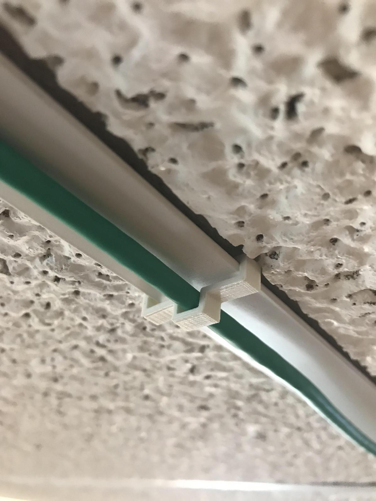 Gerenciamento de cabos de grade de teto
