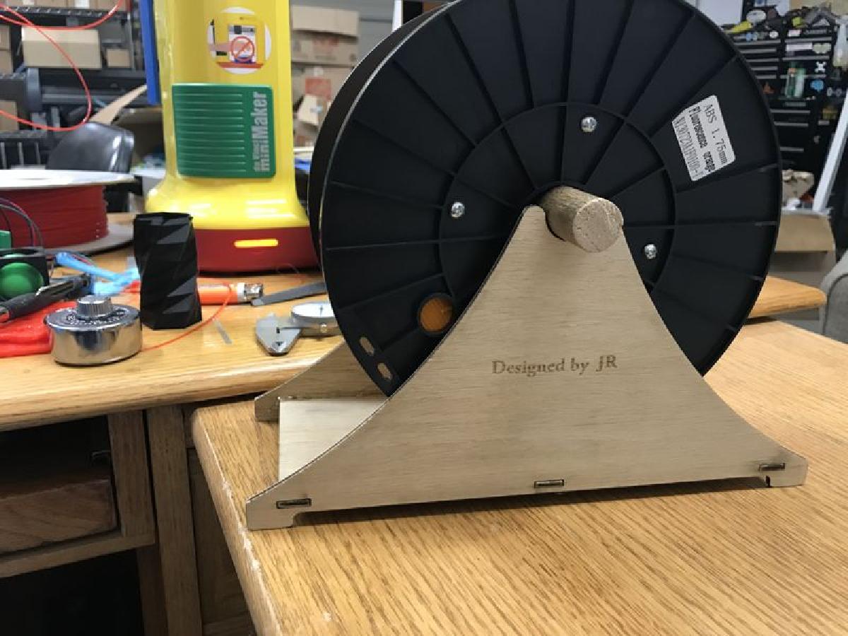 Suporte para Carretel de Filamento Cortado a Laser