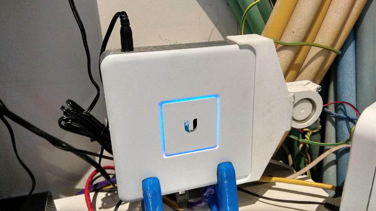ventilador do roteador Ubiquiti UniFi