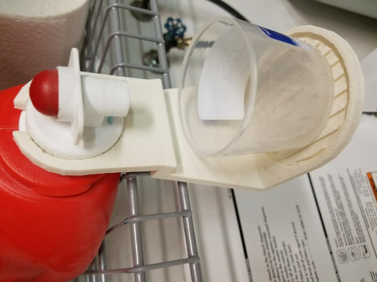Bandeja de gotejamento de detergente para roupa