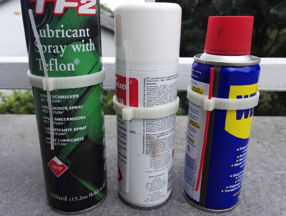 Mais um suporte de palha de lata de spray