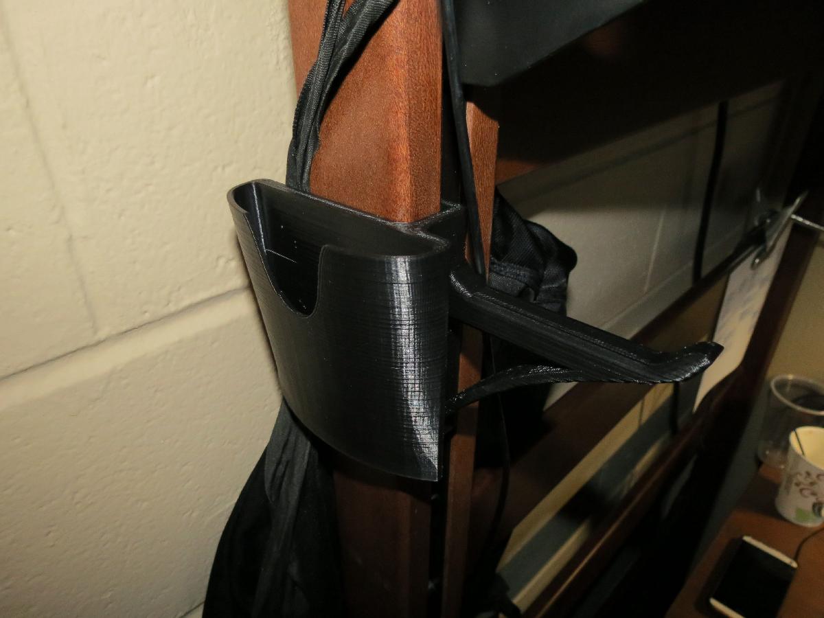 Suporte e gancho para telefone de cama elevada