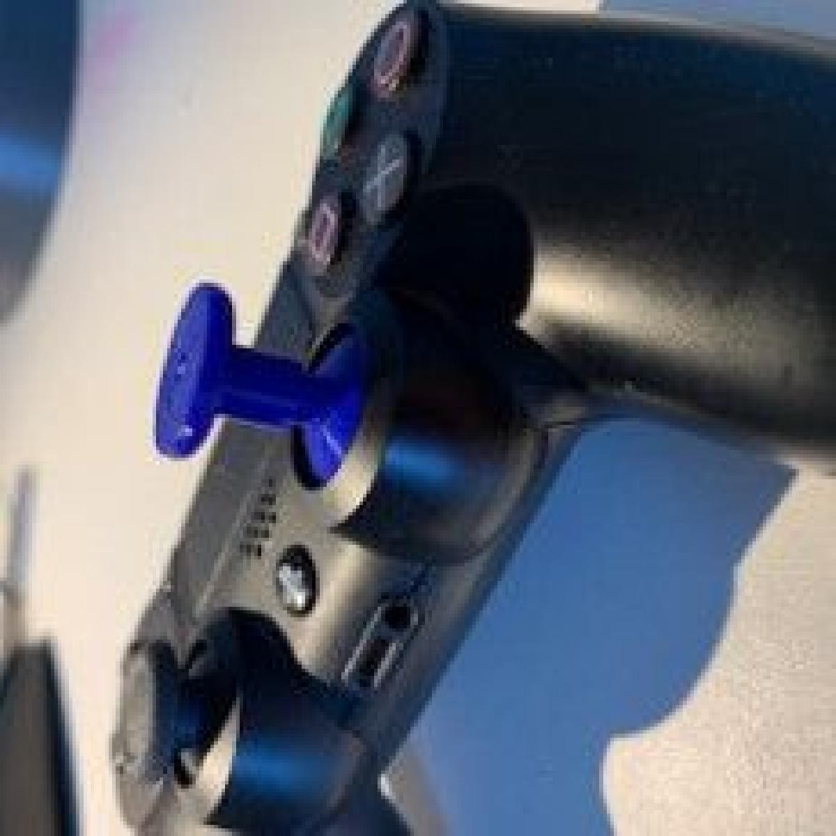 Polegar PS4