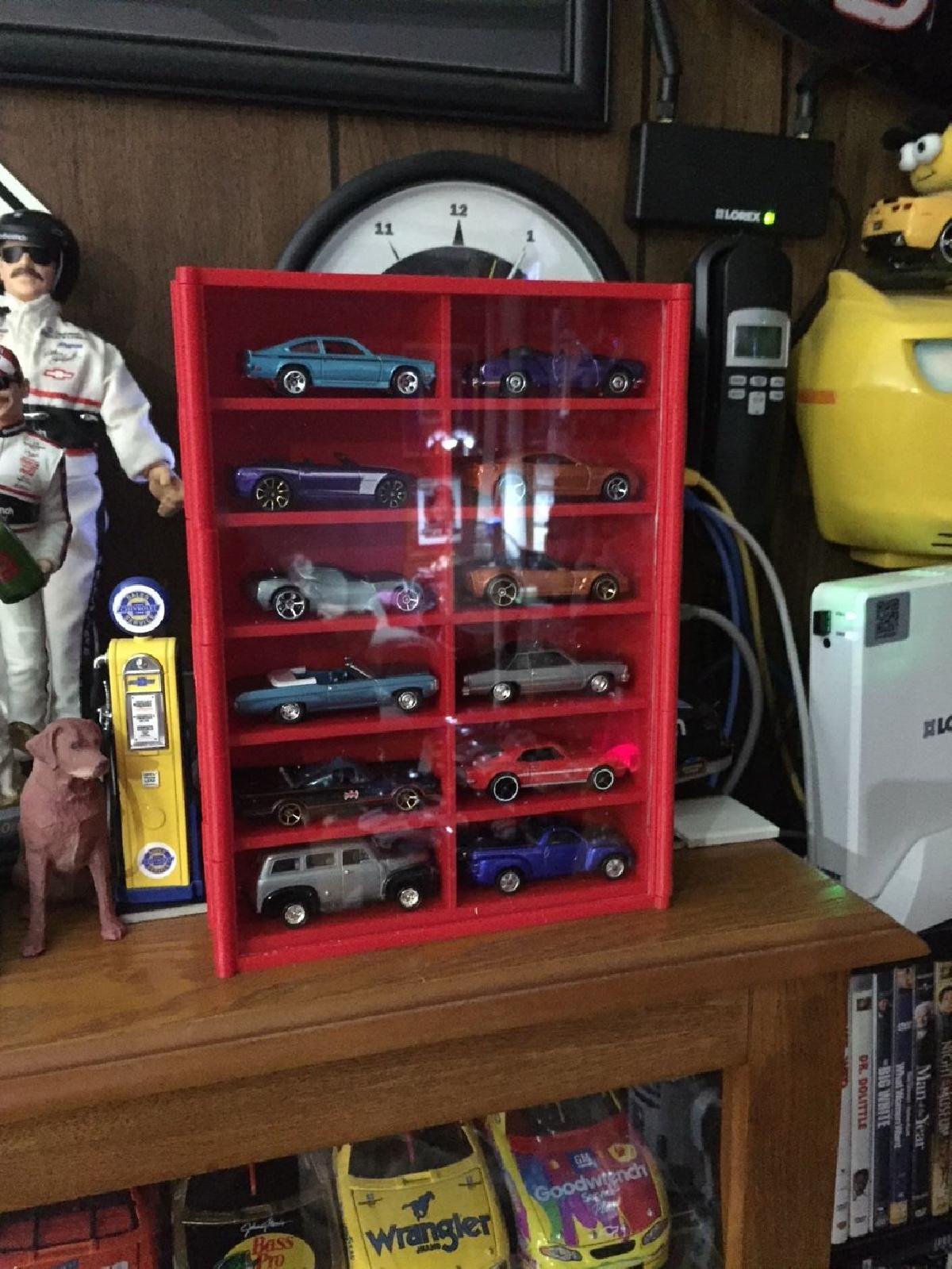 Expositor empilhavel de carro em miniatura na escala 1:64