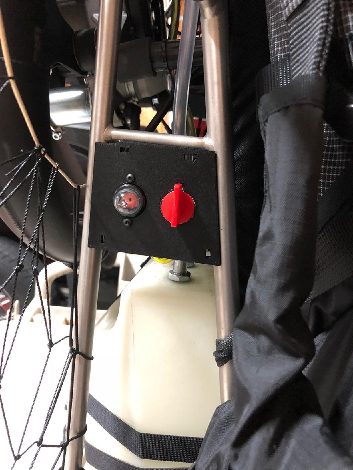 Painel de primer de combustivel do paramotor Air Conception Nitro