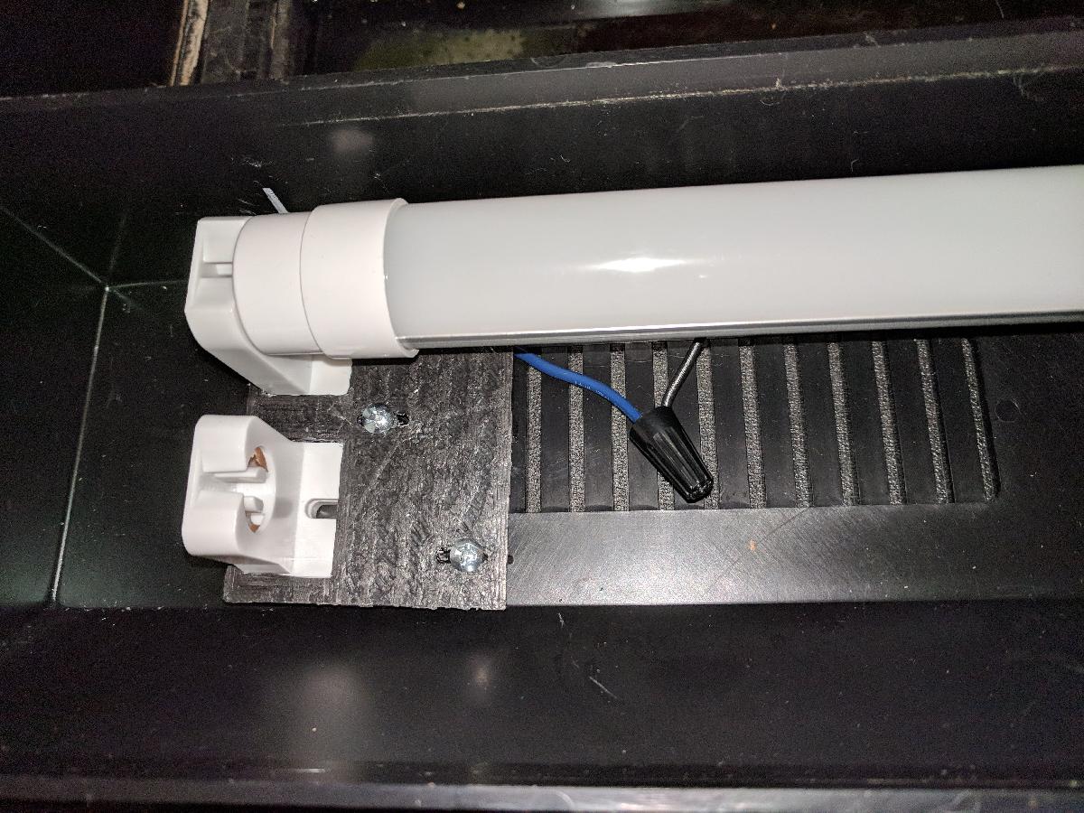 Conversao de Luz LED para Tampa de Aquario