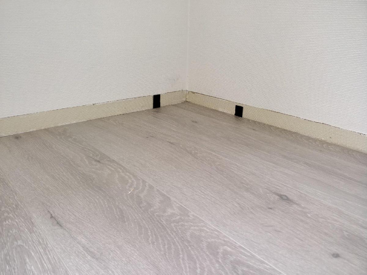 Espacadores de piso para parquet ou laminado