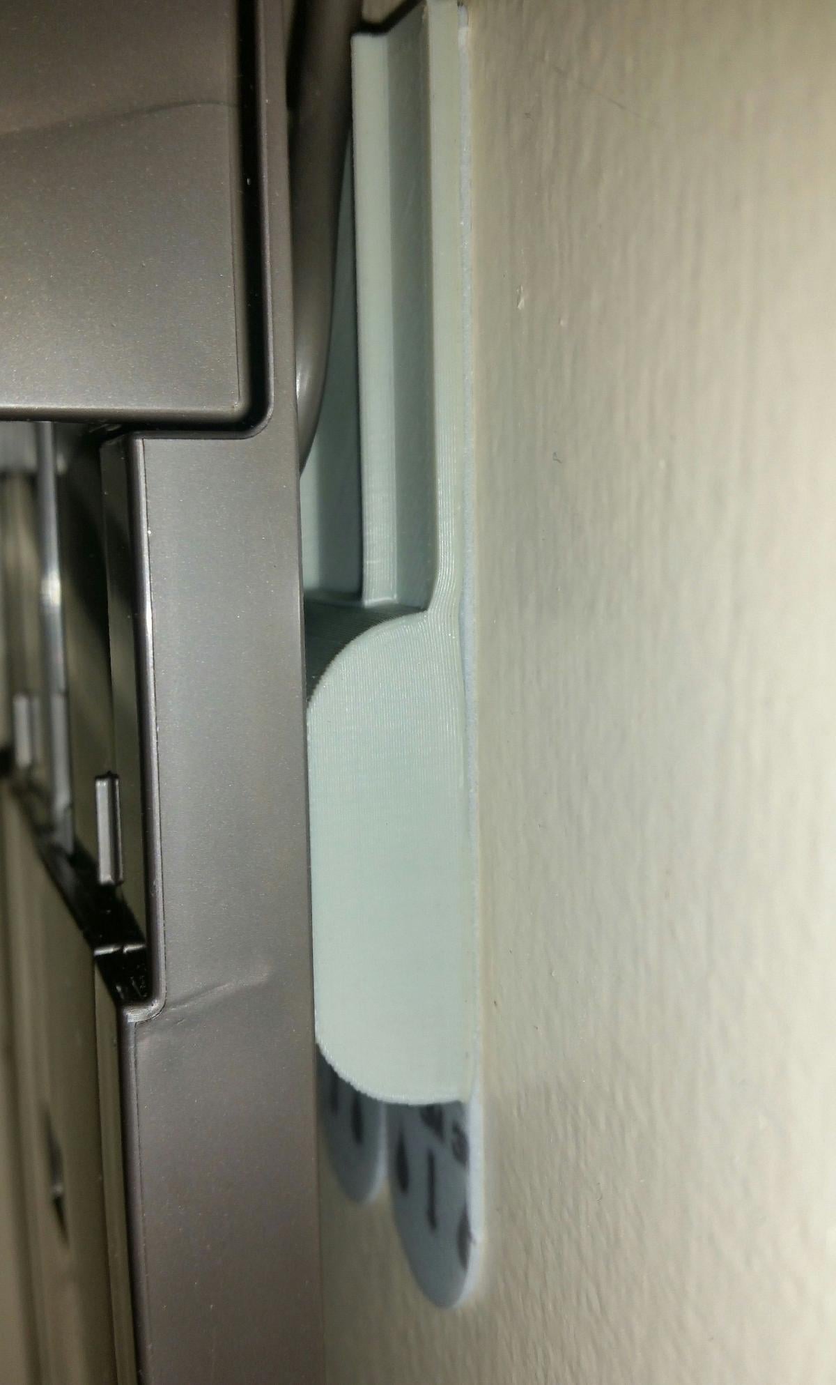 Estacao de Carga Dyson DC45   Adaptador de Parede com Fita Adesiva