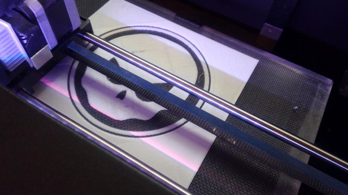 Como imprimir em 3D estenceis de tela para spray paint