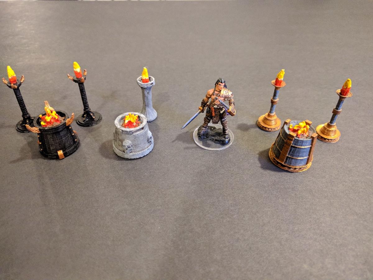 Tochas em Pe e Braseiros   3 estilos   28mm de jogos