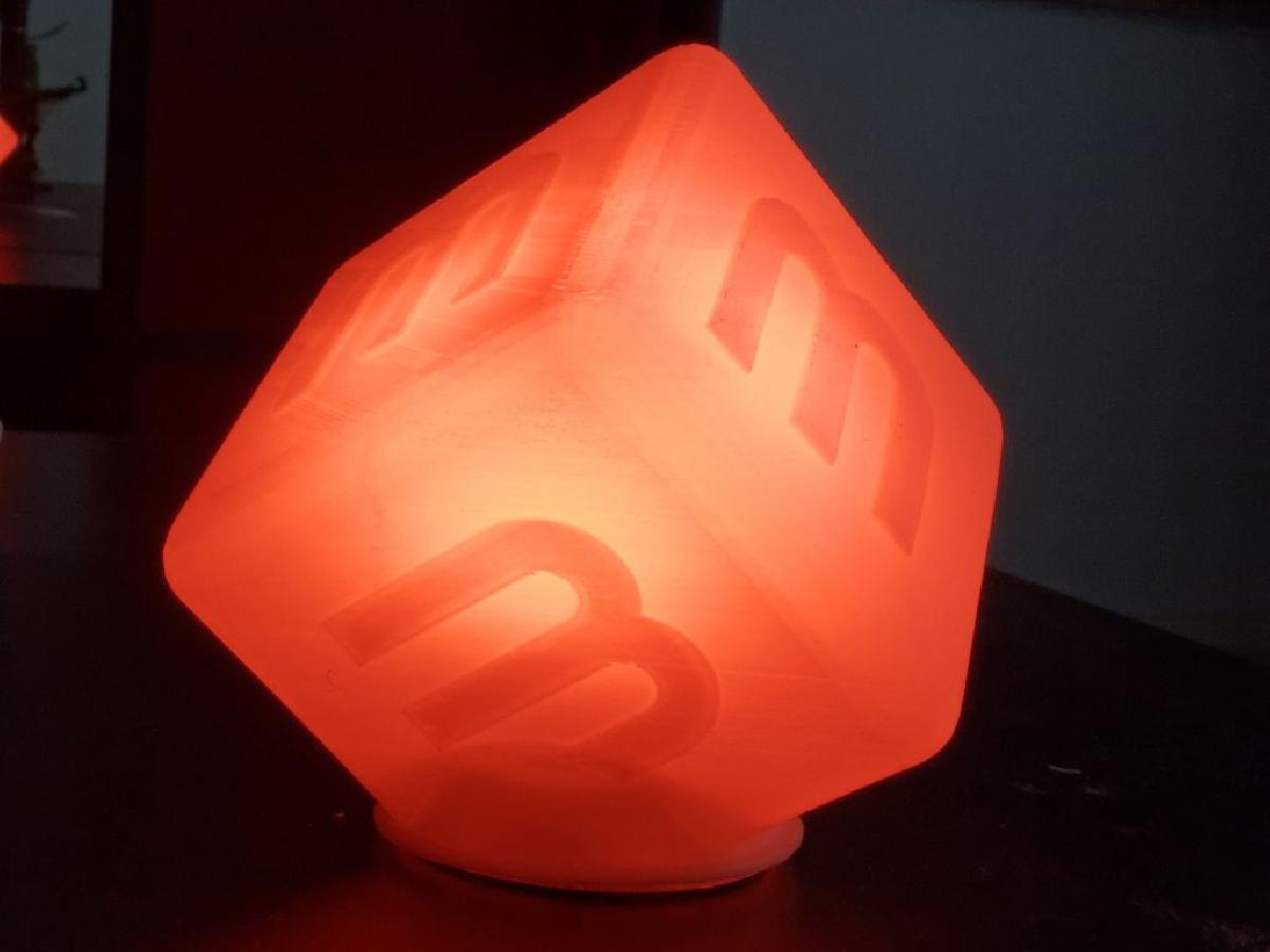 Lampada LED em Cubo