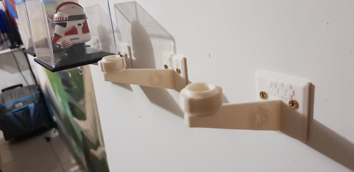 Suporte de parede giratorio para colecao de capacetes Star Wars Deagostini