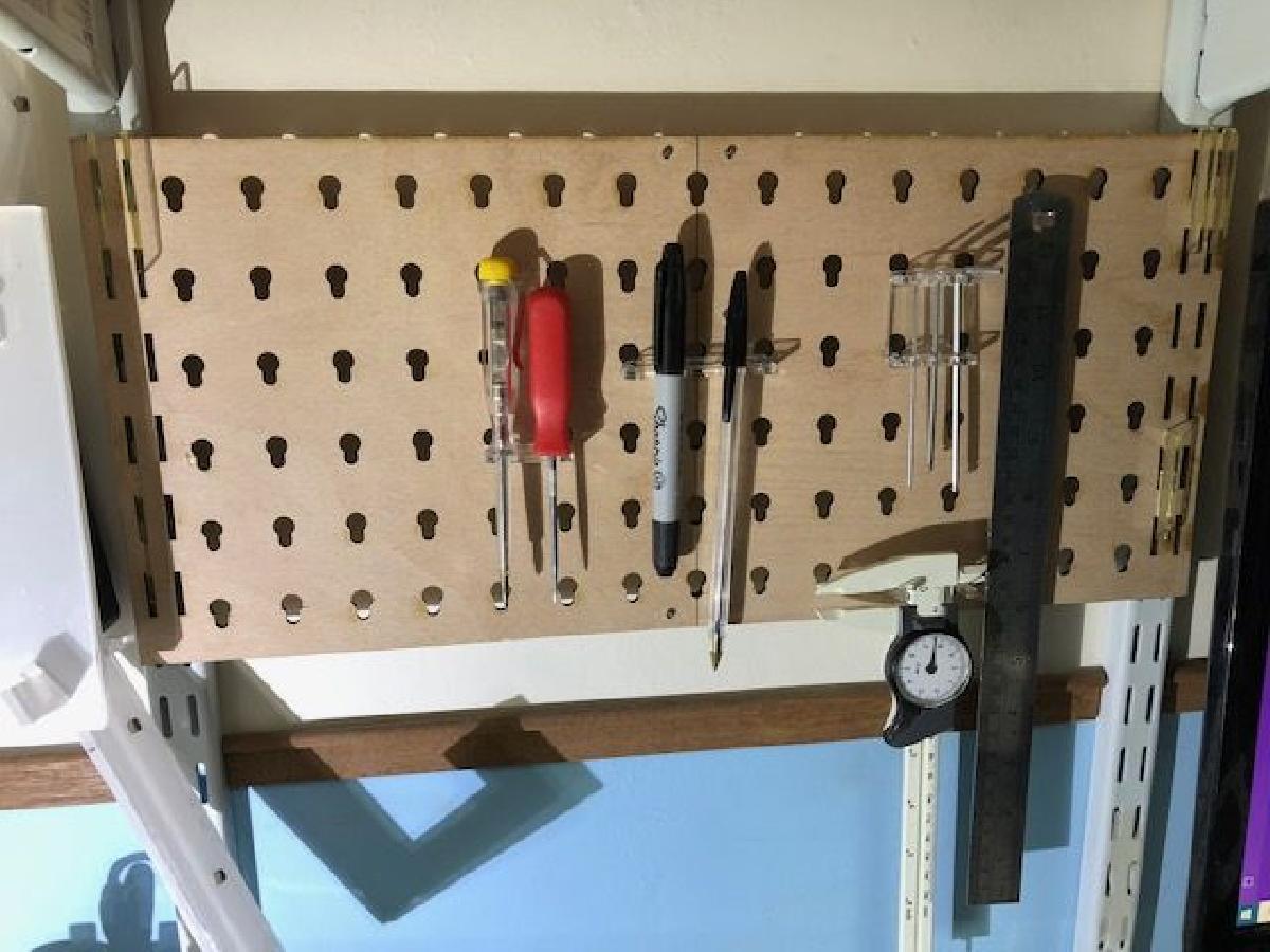 Painel de ferramentas mini pegboard cortado a laser