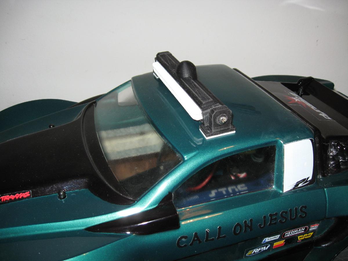 Combinacao de Luzes de Teto e Antena Satelital para o Traxxas Slash ou Outros