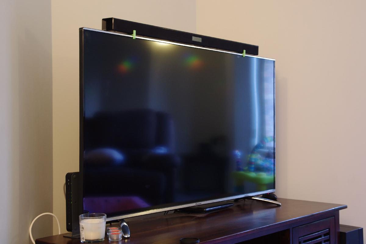 Suporte para montagem de soundbar na TV