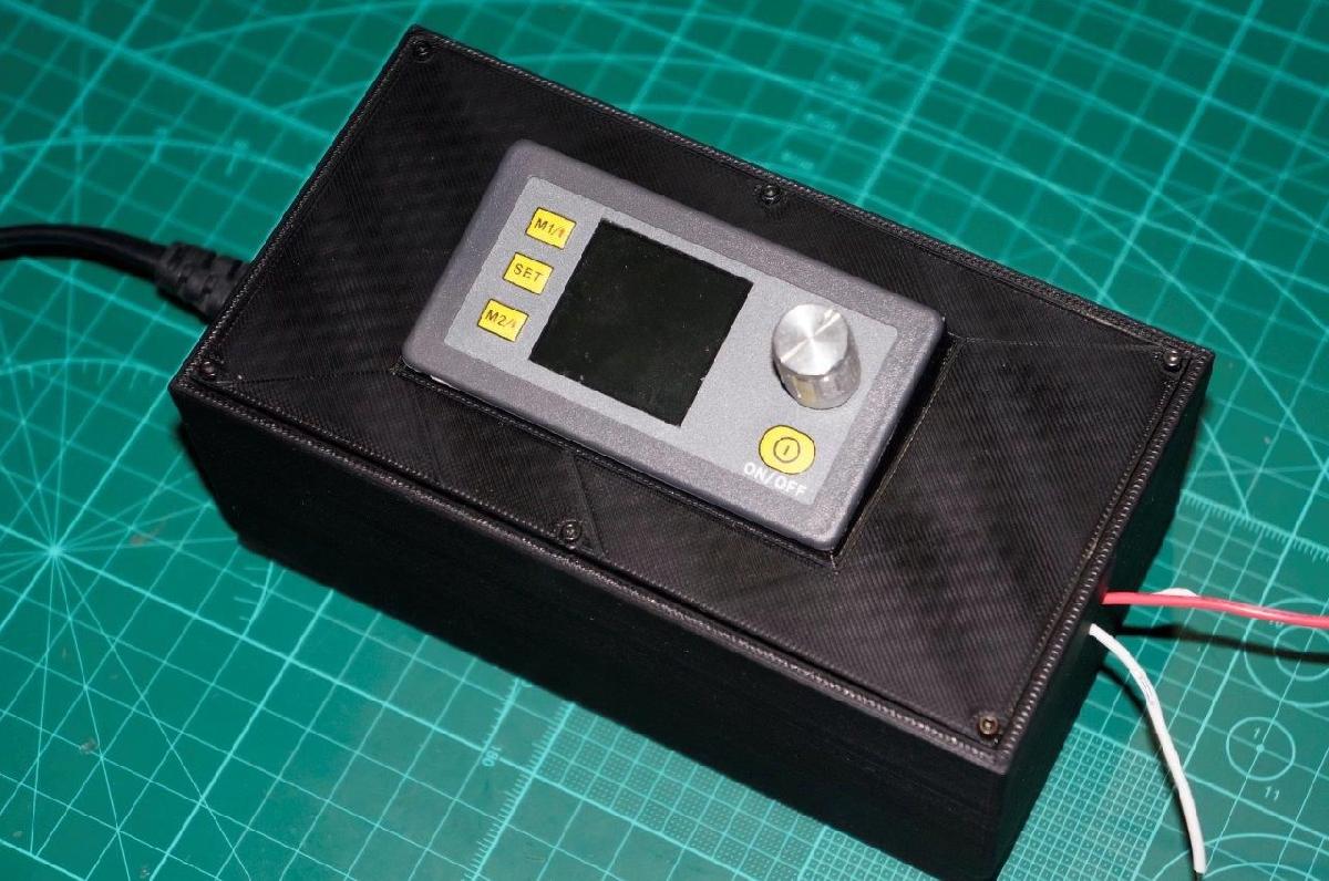 Caixa de Fonte de Alimentacao de Laboratorio para Controlador de Potencia DP20V/2A
