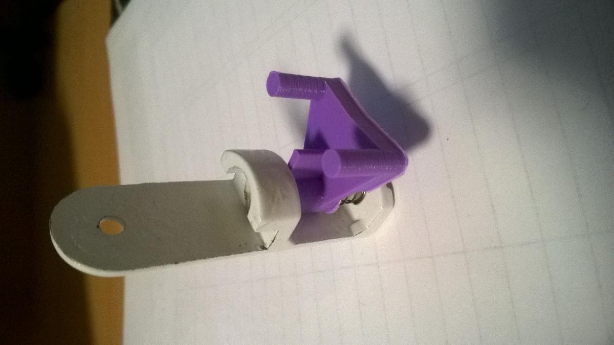 Porta do chuveiro, direcao inferior.