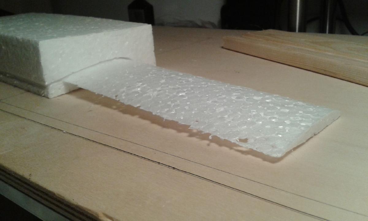 Maquina de Corte de Espuma CNC