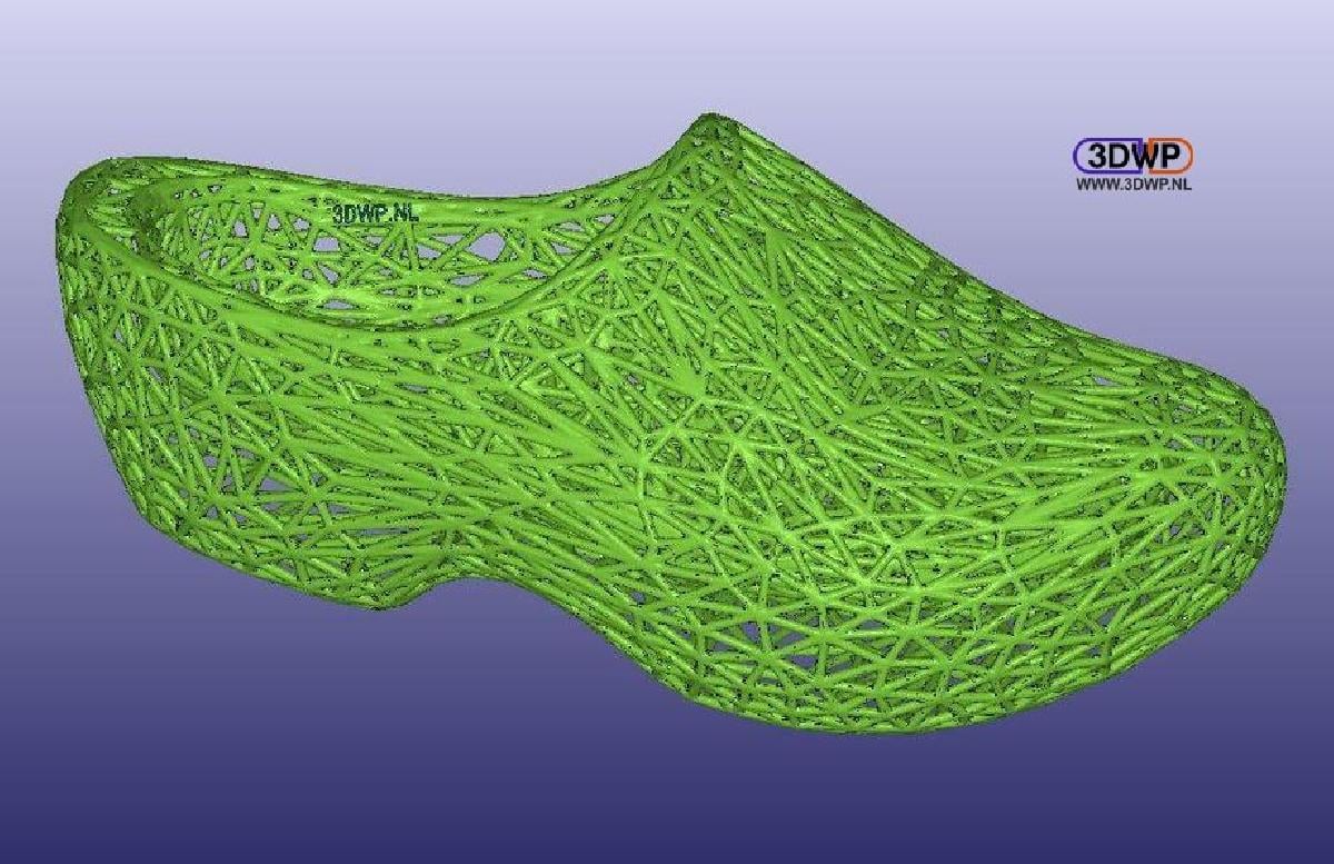 Estilo Voronoi de Sapato de Madeira